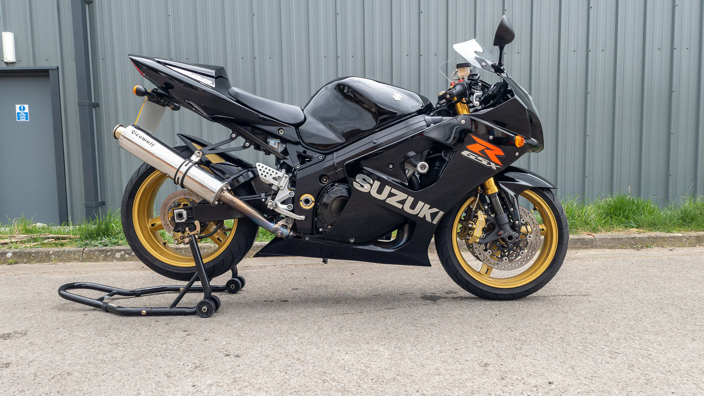 **SOLD** SUZUKI GSXR 1000 / LIMITED EDITION / LOW MILEAGE