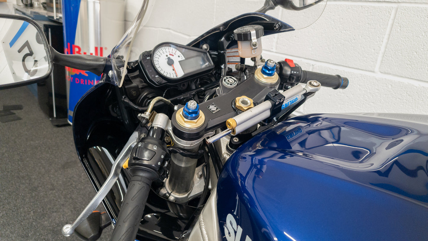 SUZUKI GSXR 750 K2 / YOSHI / 16K / HARRIS / OHLINS