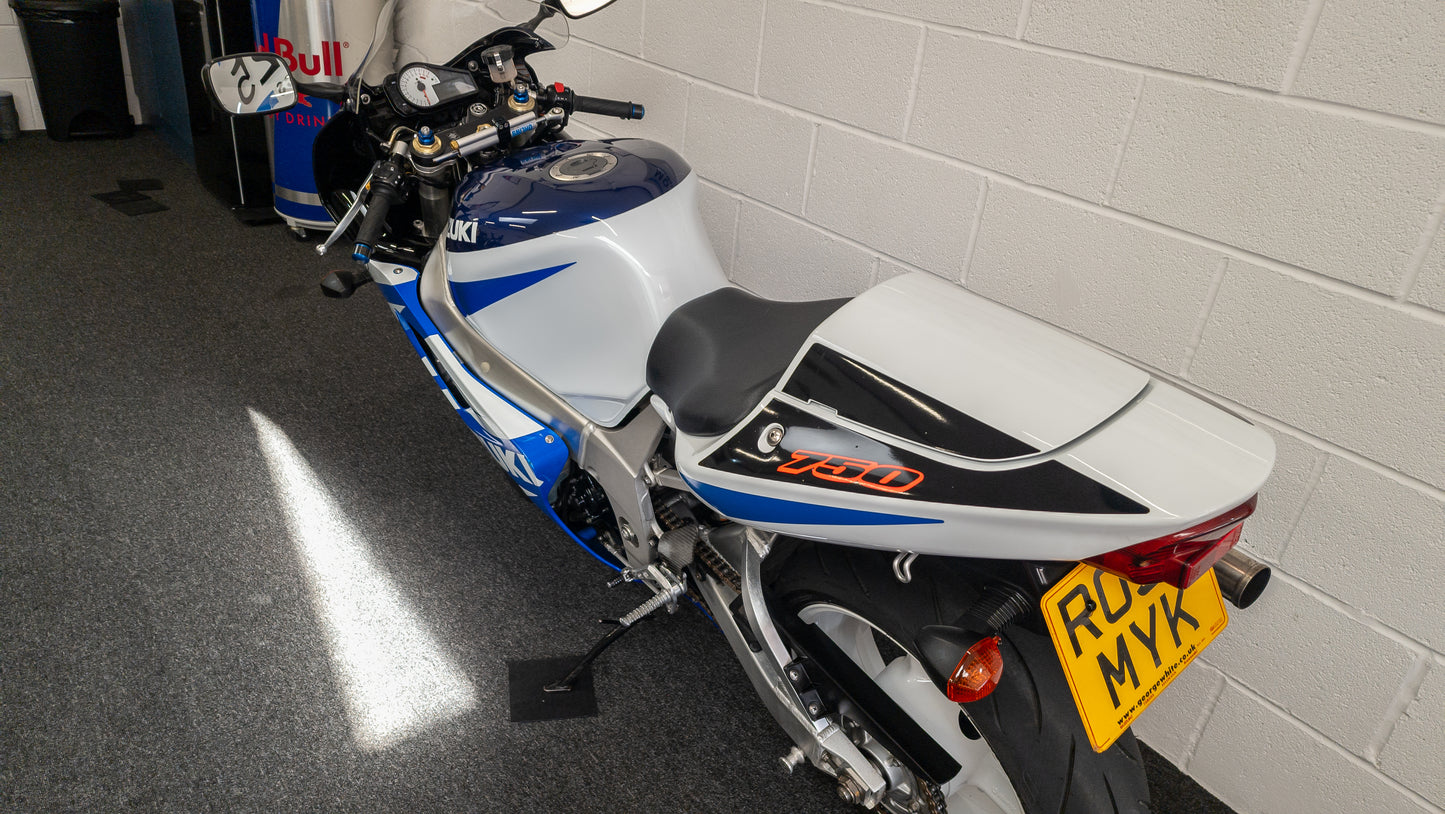 SUZUKI GSXR 750 K2 / YOSHI / 16K / HARRIS / OHLINS