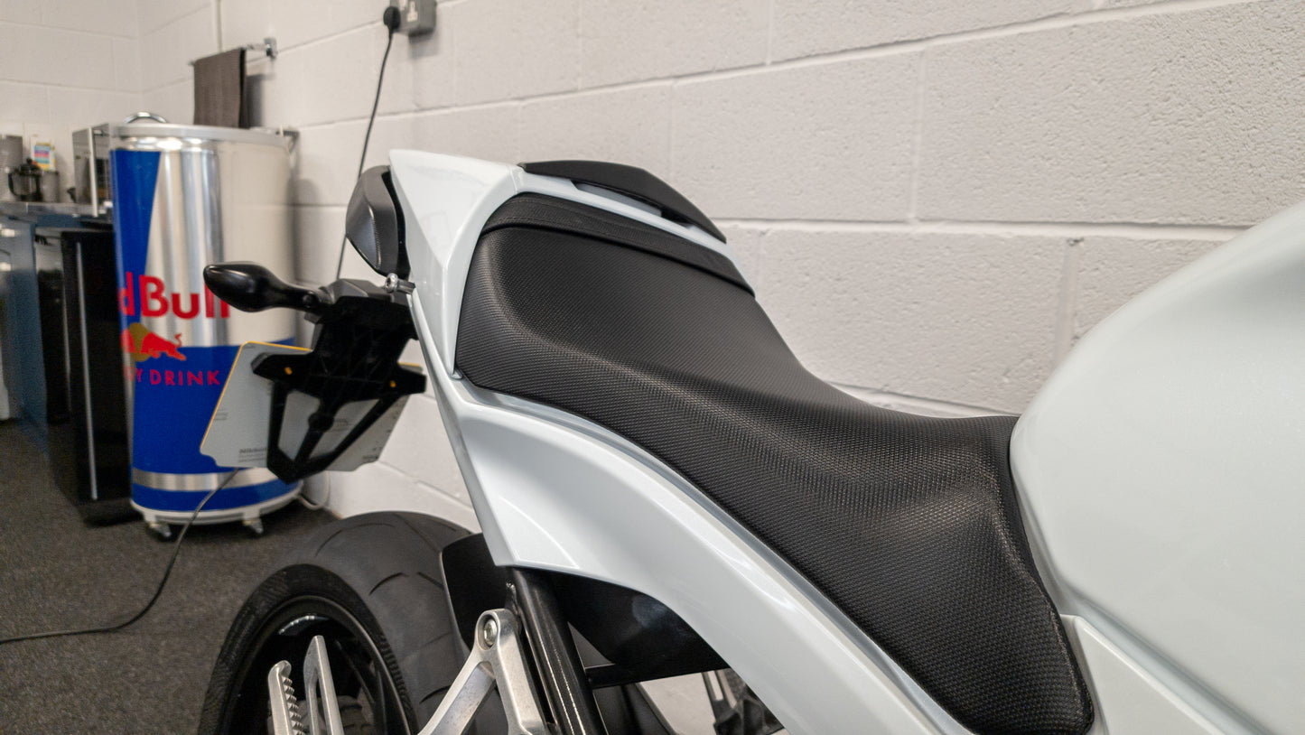 Honda CBR650F 2015 / 7K MILES / FSH / A2