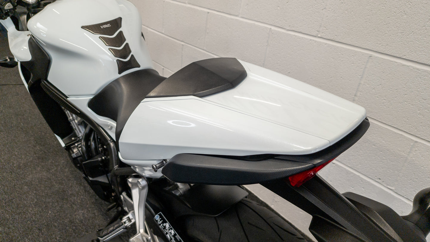 Honda CBR650F 2015 / 7K MILES / FSH / A2