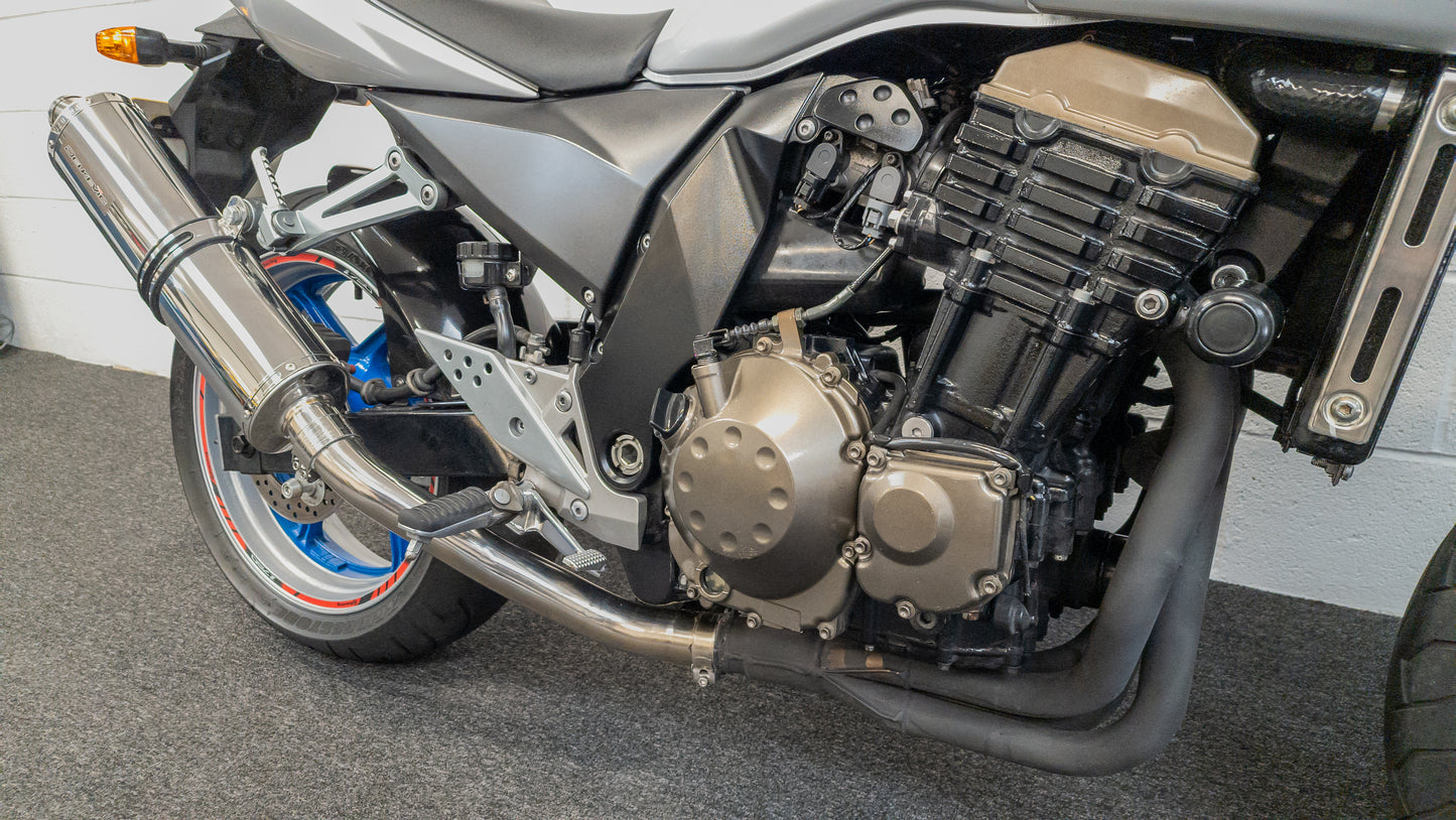 KAWASAKI Z750 S / 2006 / 19K MILES / DELKEVIC / 2 KEYS