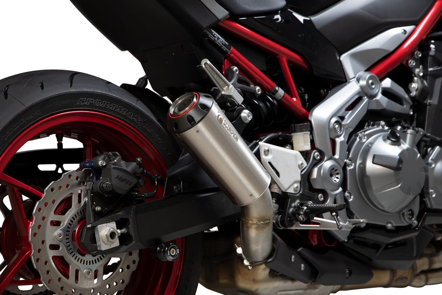 Kawasaki Z900 Red Power Slip-on - Brushed Stainless Steel Sleeve - Scorpion Exhaust