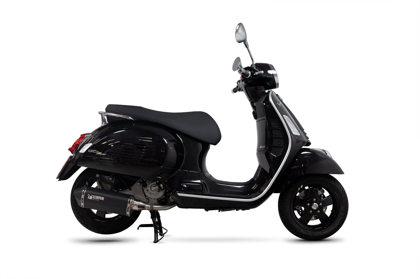 Vespa GTS 125 / 300 HPE (all models)Serket Parallel Slip-on - Black Ceramic Coated Sleeve - Scorpion Exhaust