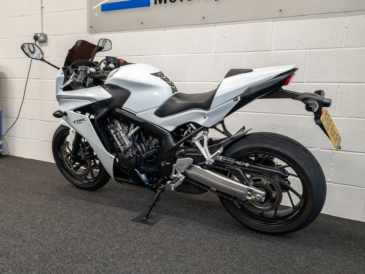 Honda CBR650F 2015 / 7K MILES / FSH / A2