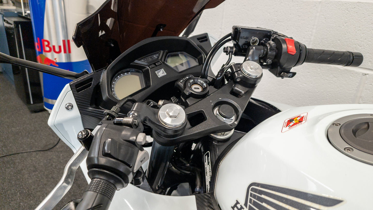 Honda CBR650F 2015 / 7K MILES / FSH / A2