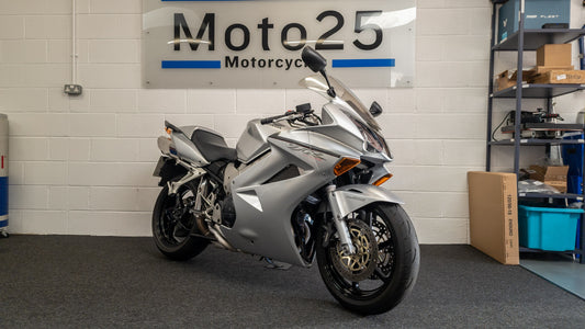 Honda VFR800 VTEC 24K / ORIGINAL / SEAT COWL